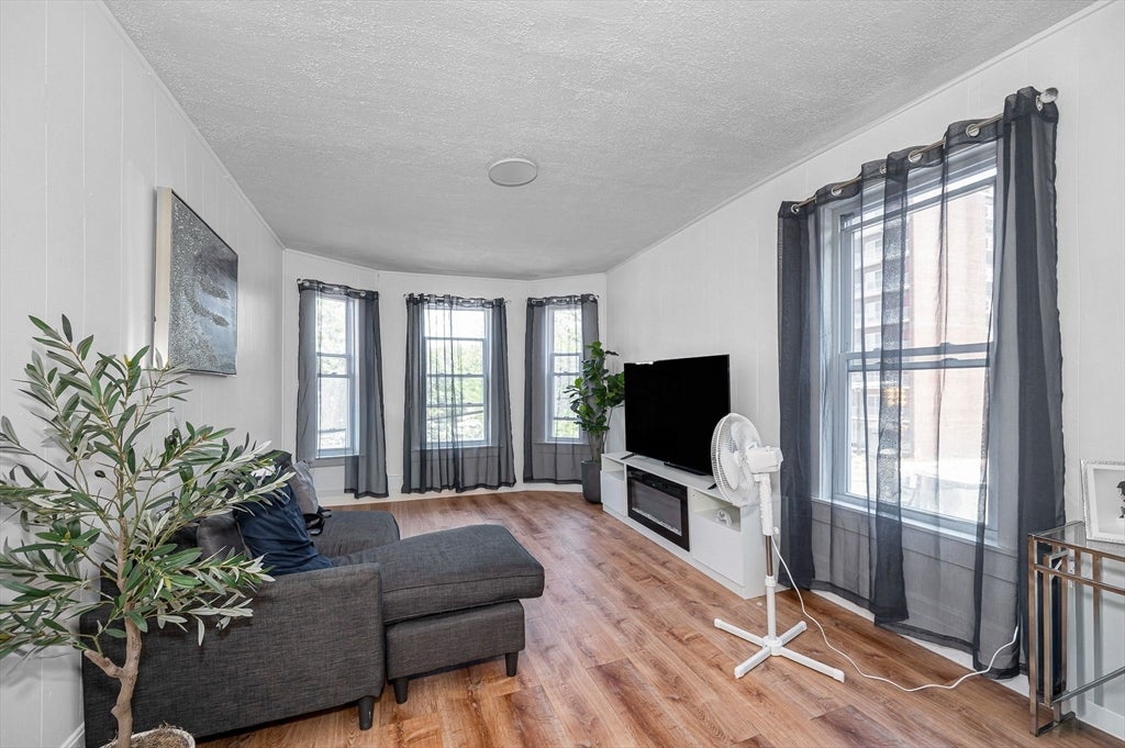694 Merrimack Street, Lowell, MA Photo #7