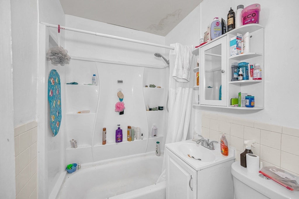 694 Merrimack Street, Lowell, MA Photo #31