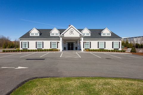17 Main Street Lakeville MA 02347