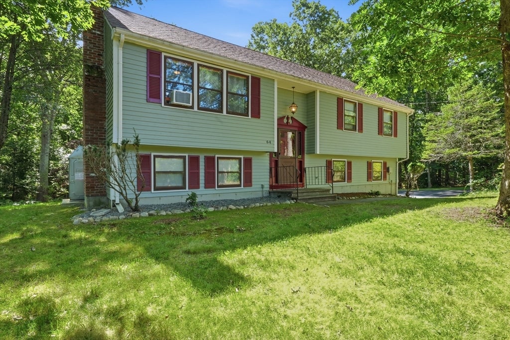 Photo of 64 Marshall St, Holliston, MA