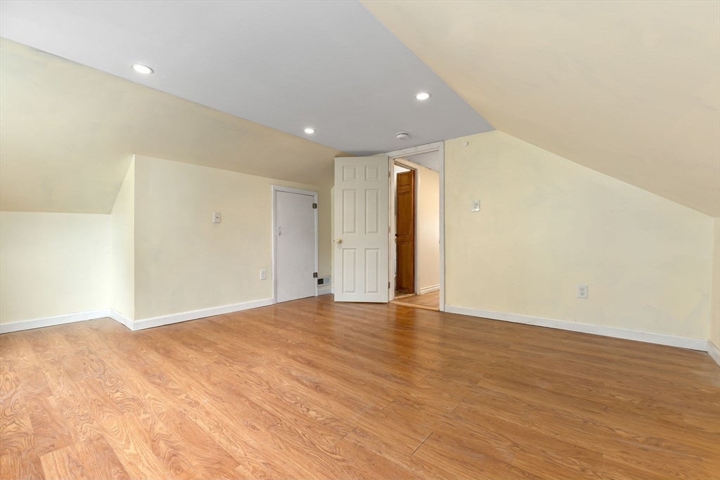 31 Vincent ST, Saugus, MA Photo #27