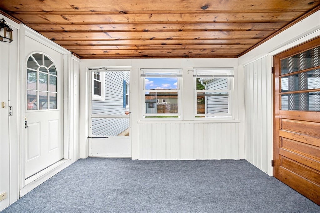 70 Crestwood
