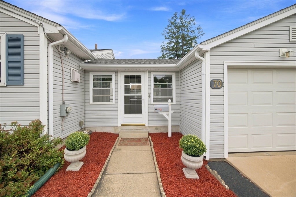 70 Crestwood