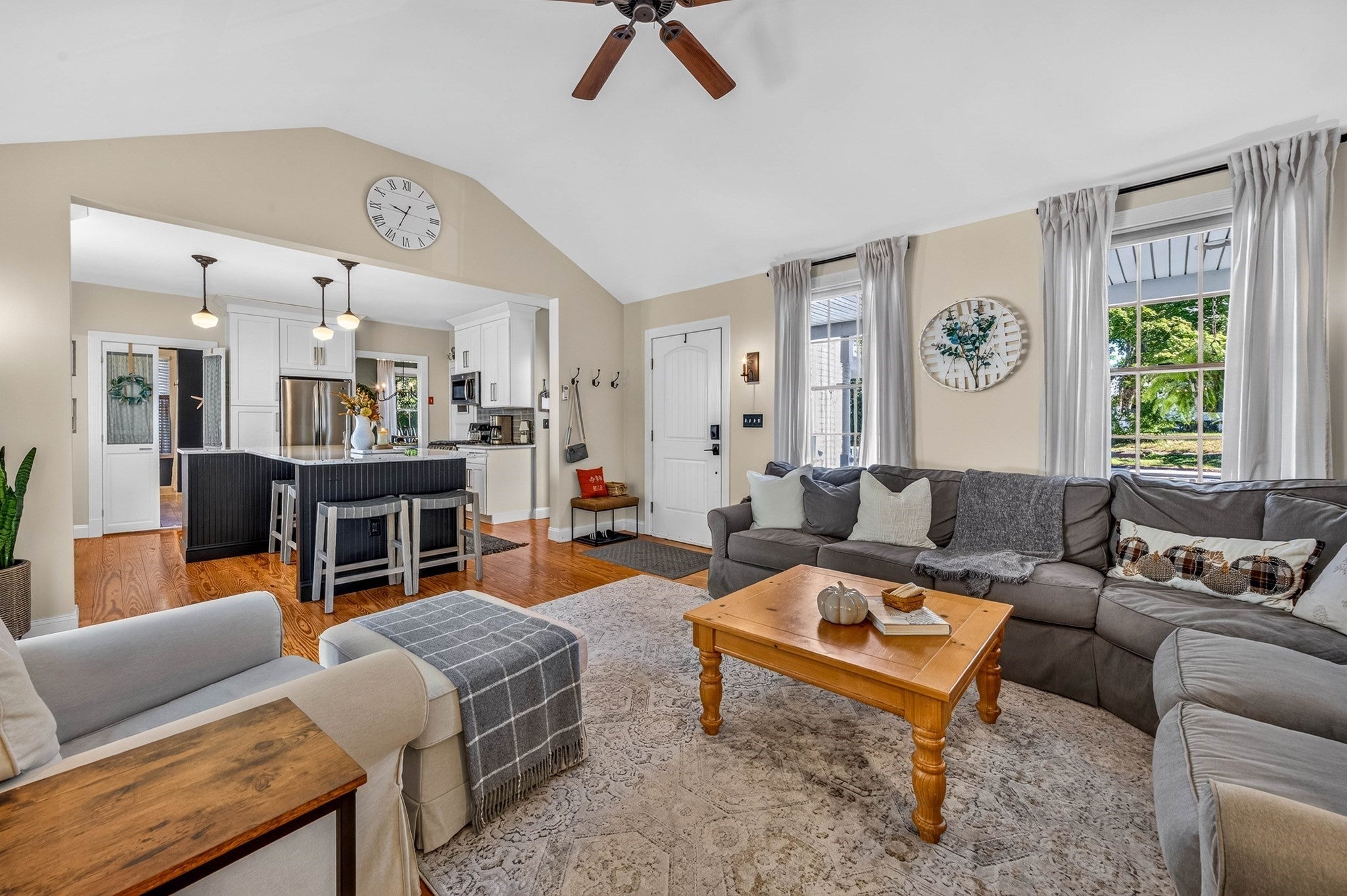 116 North Avenue, Attleboro, MA, 116 North Avenue, Attleboro, MA Photo #3