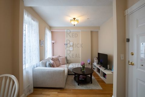 Photo of 7 Anderson St #5, Boston, MA 02114 (MLS # 73464586)