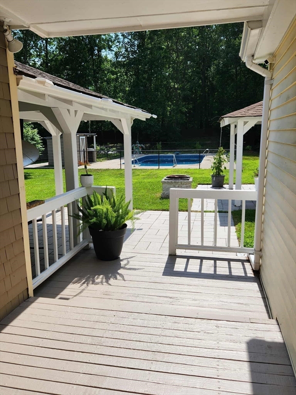 19 Cypress