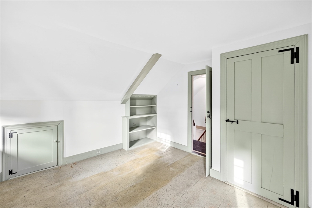 Chatham, Massachusetts 02633, United States, 7 Bedrooms Bedrooms, ,4 BathroomsBathrooms,Residential,Active,197883