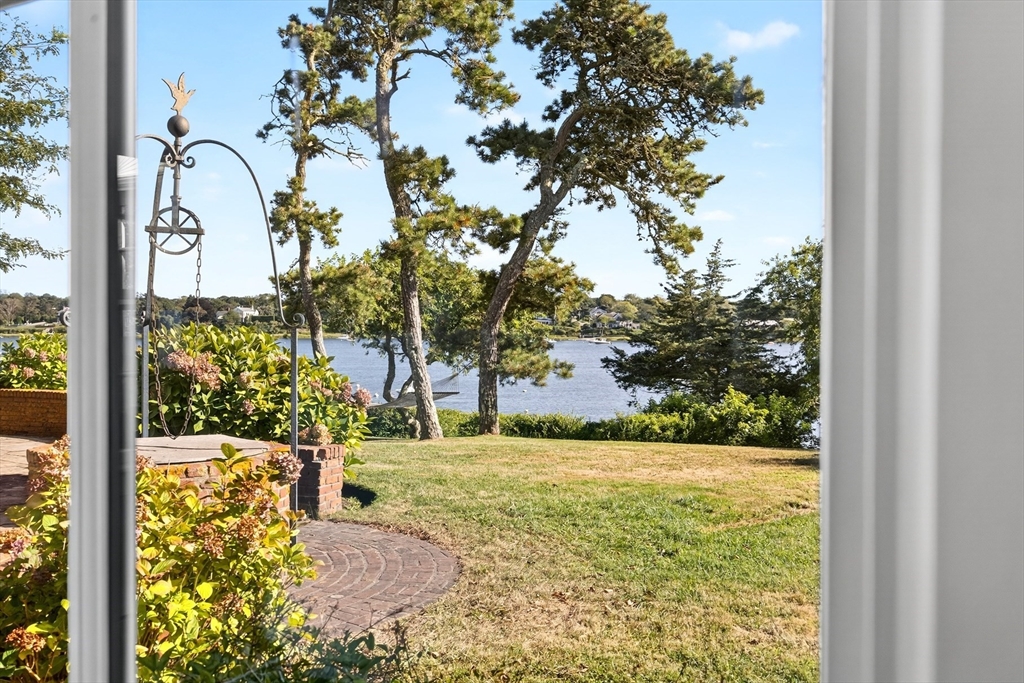 Chatham, Massachusetts 02633, United States, 7 Bedrooms Bedrooms, ,4 BathroomsBathrooms,Residential,Active,197883