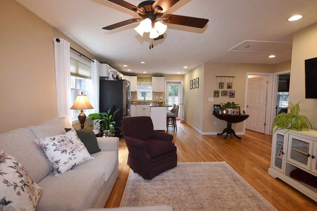 34 Thirteenth Ave, Halifax, MA Photo #8