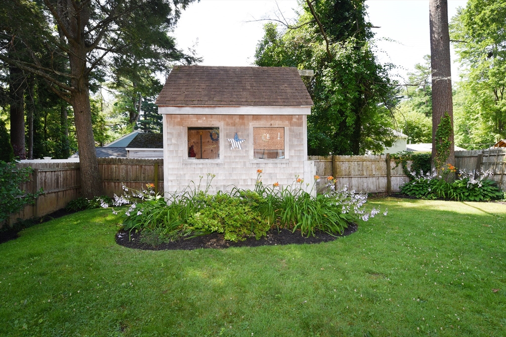 34 Thirteenth Ave, Halifax, MA Photo #38