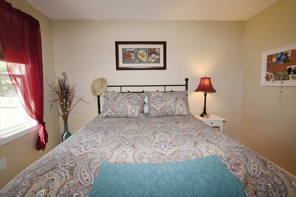34 Thirteenth Ave, Halifax, MA Photo #23