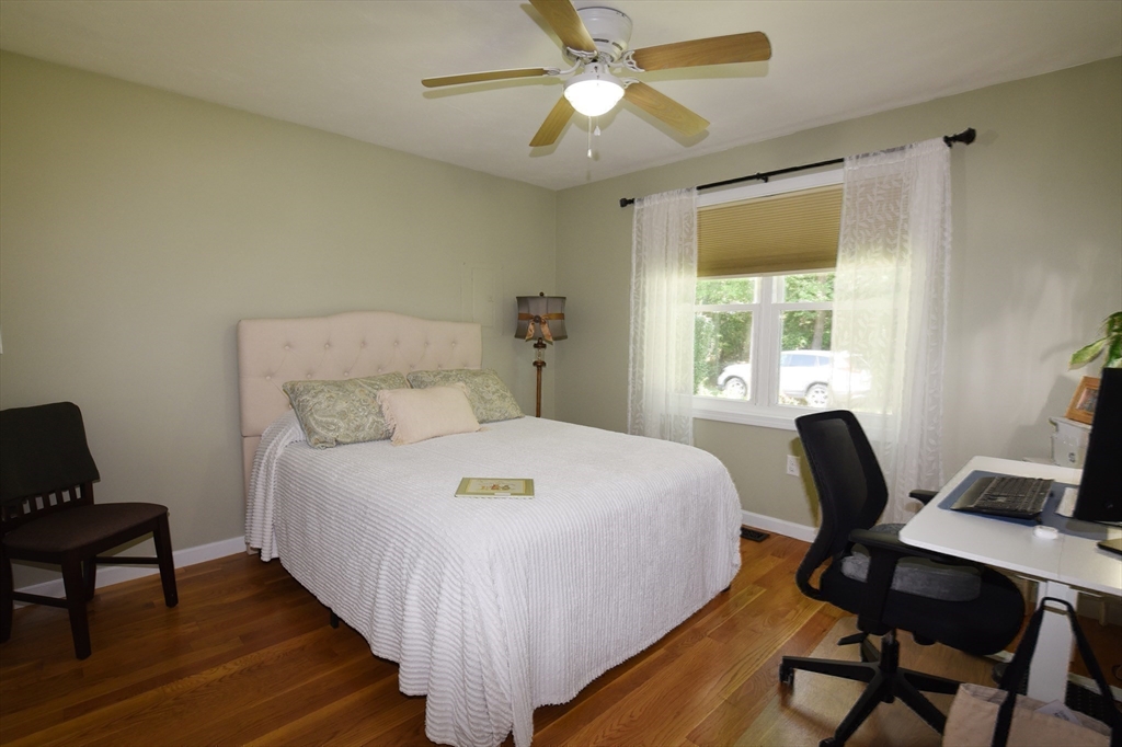 34 Thirteenth Ave, Halifax, MA Photo #27
