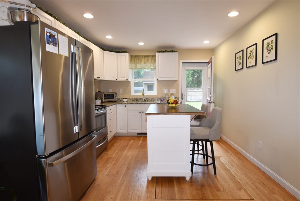 34 Thirteenth Ave, Halifax, MA Photo #10