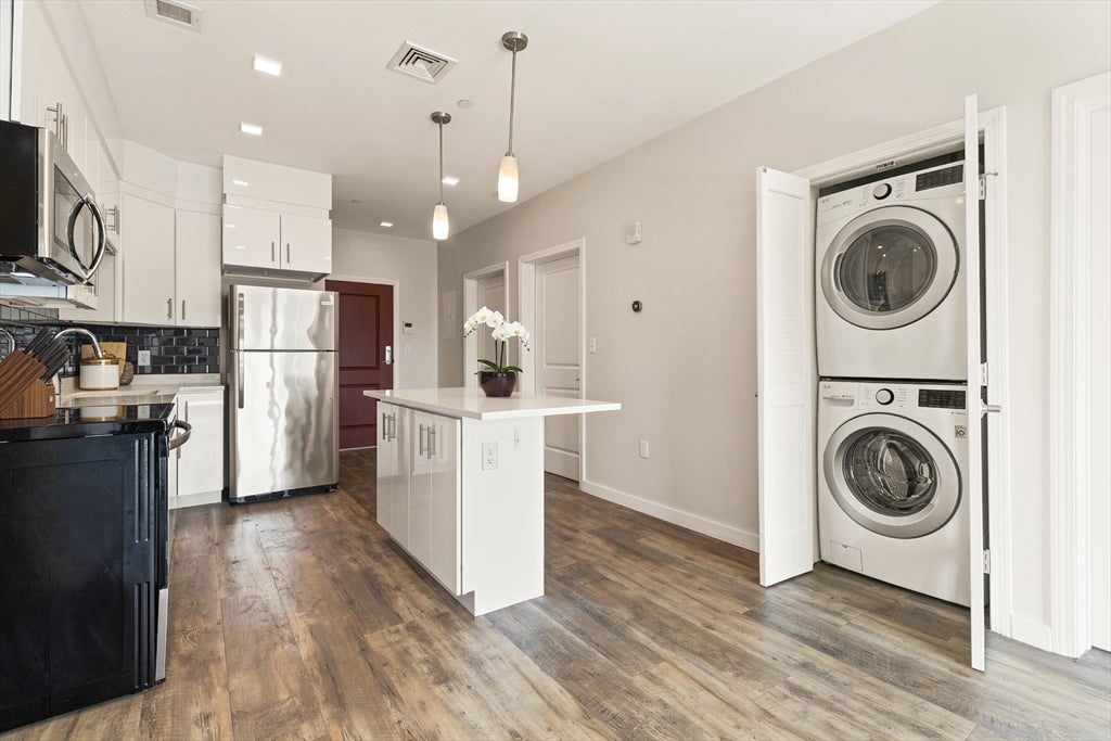 10 Essex St #208, Cambridge, MA, 10 Essex St #208, Cambridge, MA Photo #2