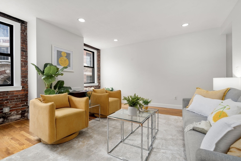 13 Thacher St 2