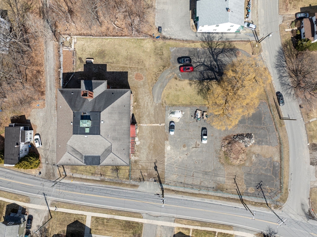 40 Pecks Rd