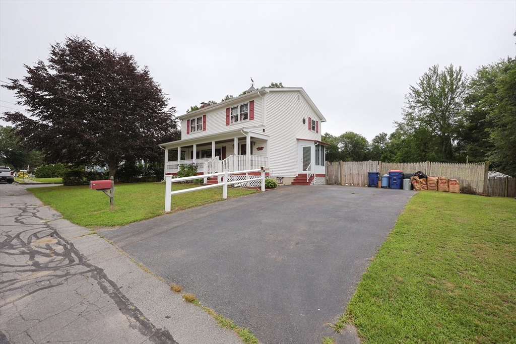 5 Manuel Street