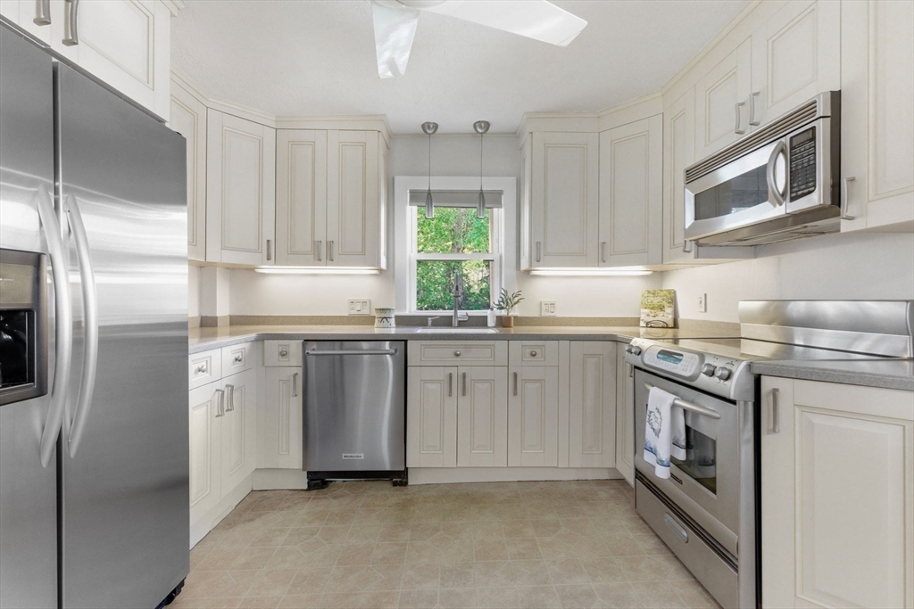 6 Highland St, Wakefield, MA Photo #10