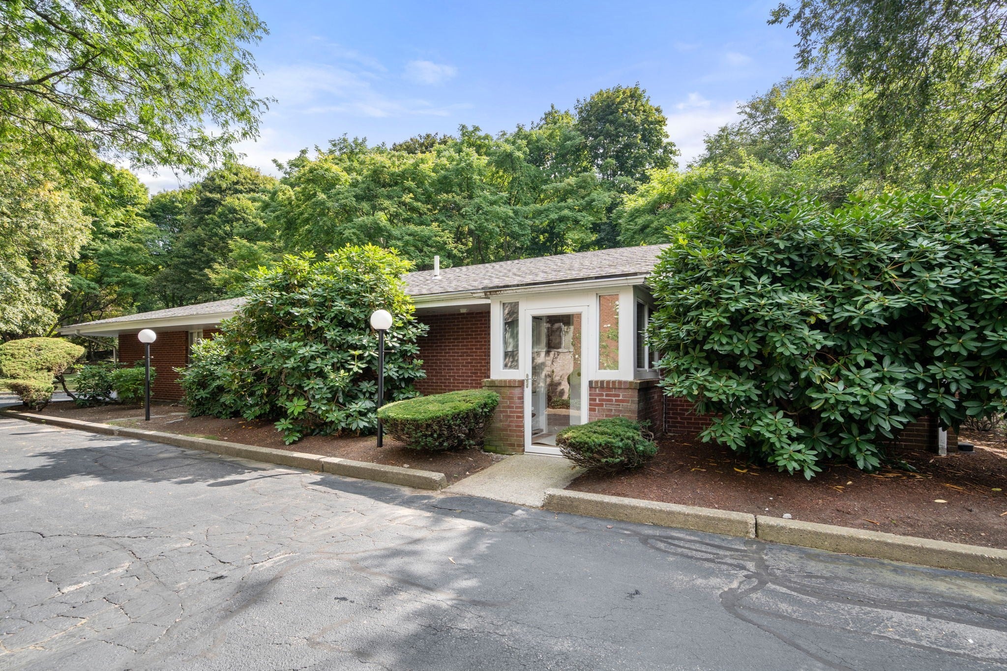 18 Chestnut Pl #18, Brookline, MA Photo #1
