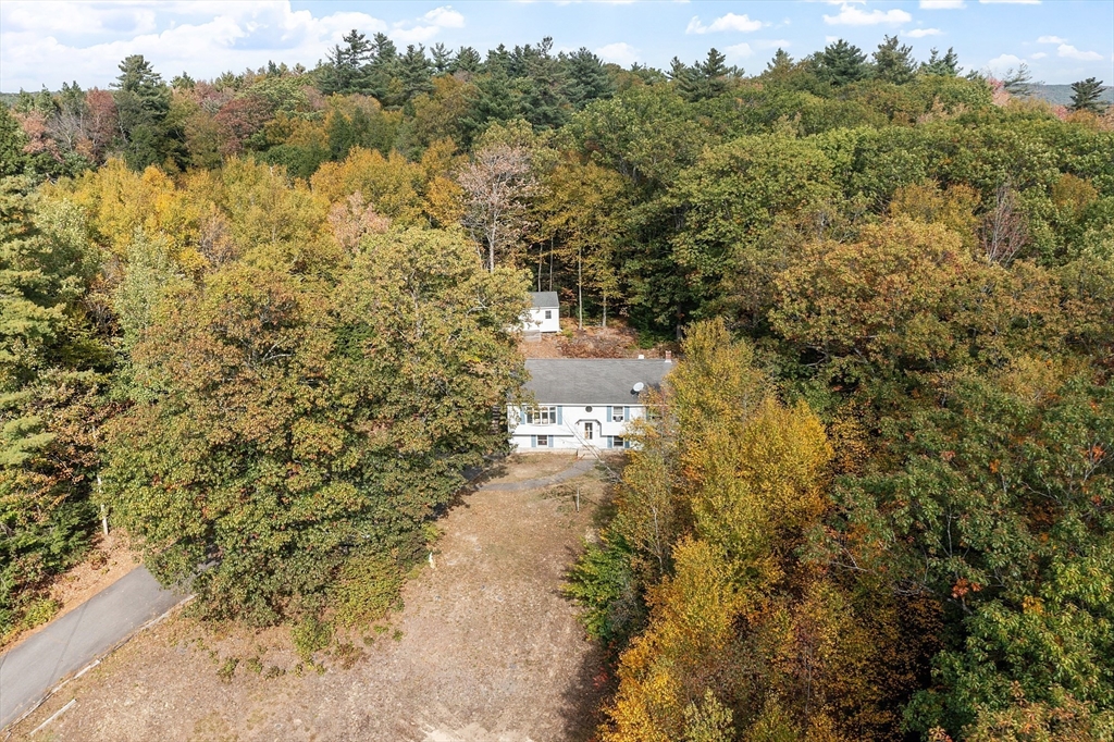 28 Old County Rd
