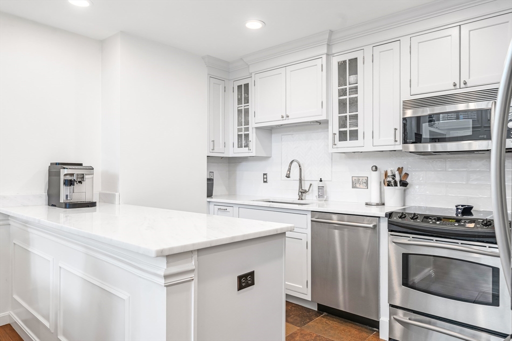 609 Tremont St 2