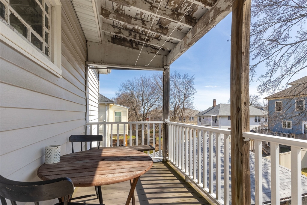 Boston, Massachusetts 02131, United States, 5 Bedrooms Bedrooms, ,2 BathroomsBathrooms,Residential,Pending,111013