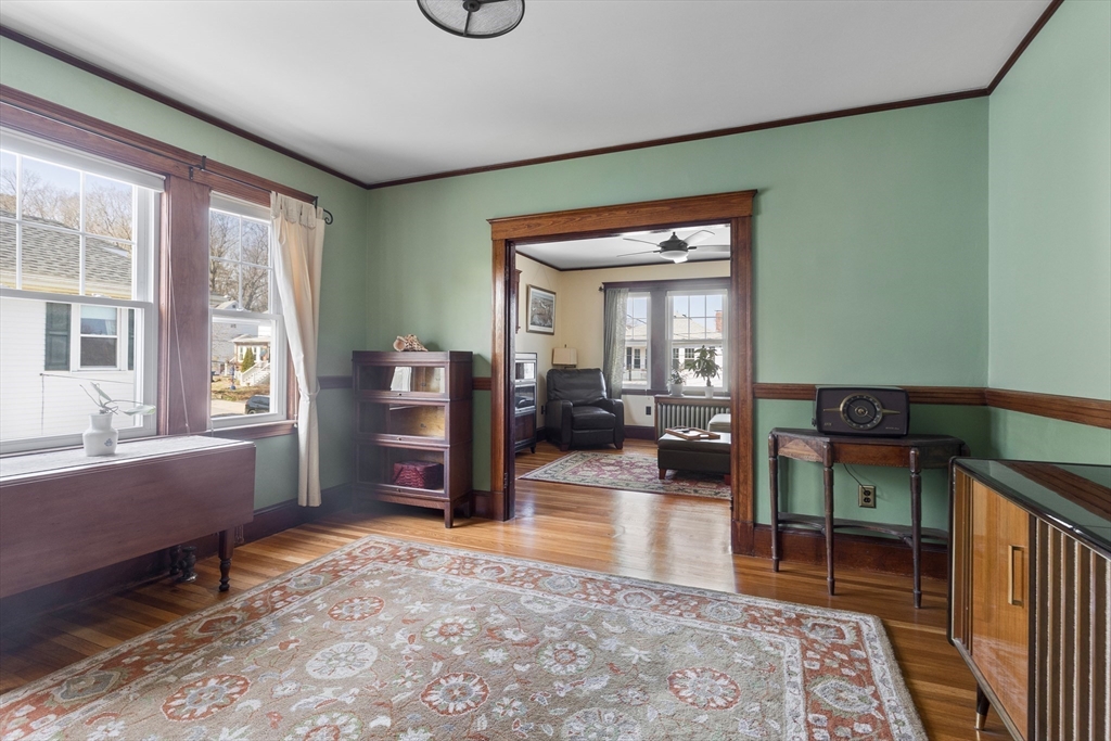 Boston, Massachusetts 02131, United States, 5 Bedrooms Bedrooms, ,2 BathroomsBathrooms,Residential,Pending,111013