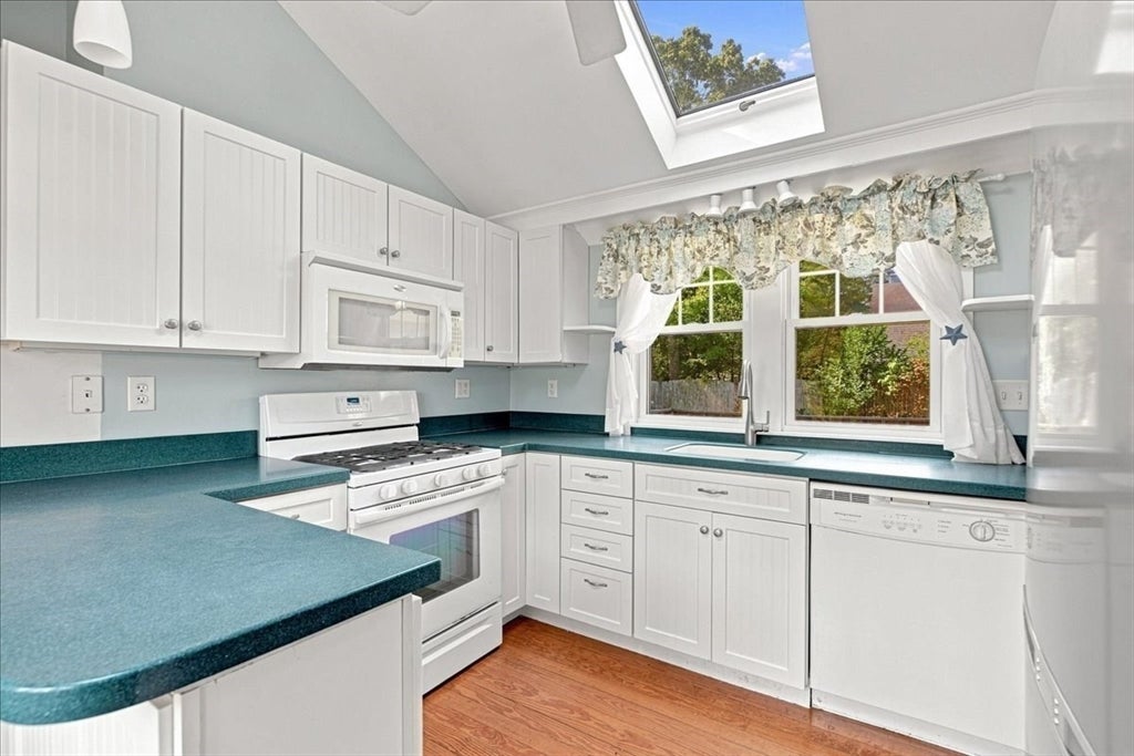 2 Bartlett Ave, Duxbury, MA, 2 Bartlett Ave, Duxbury, MA Photo #4