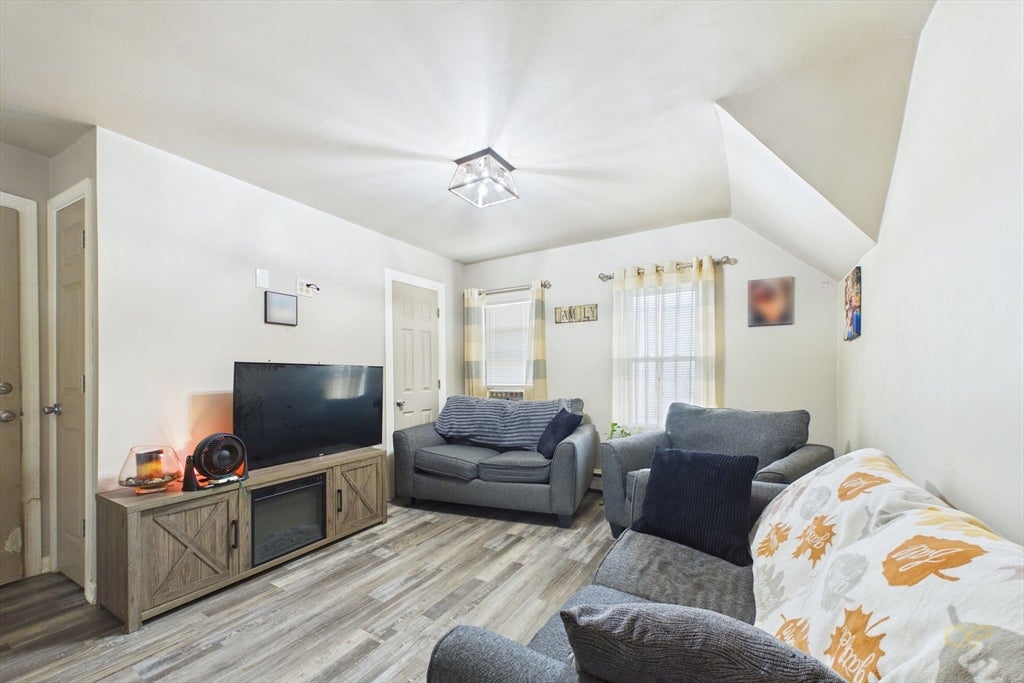 130 Rockland St, New Bedford, MA Photo #20