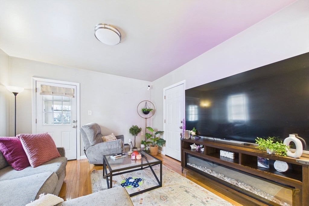 130 Rockland St, New Bedford, MA Photo #9