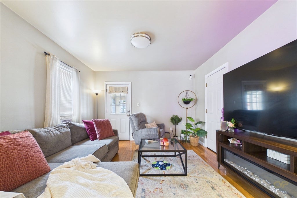 130 Rockland St, New Bedford, MA Photo #8