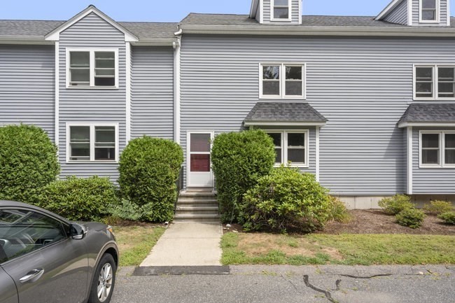 24 Pinecrest Vlg 24