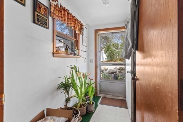 45-45A Bay View Dr