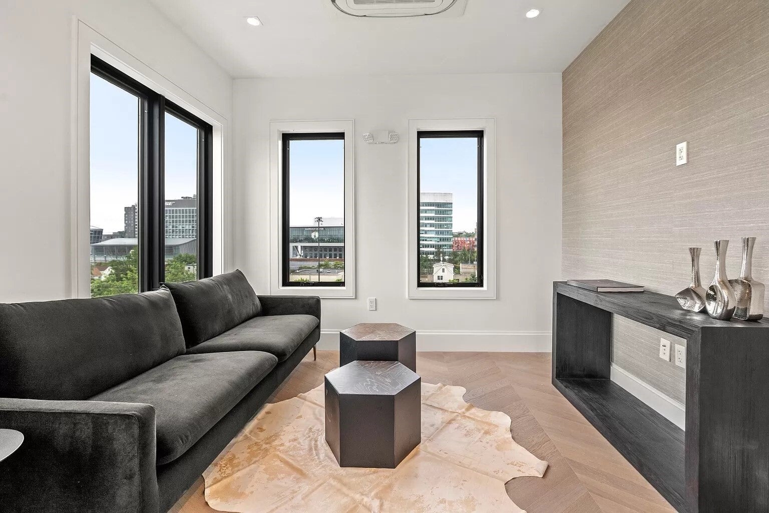 50 Leo M. Birmingham Pkwy #602, Boston, MA, 50 Leo M. Birmingham Pkwy #602, Boston, MA Photo #4