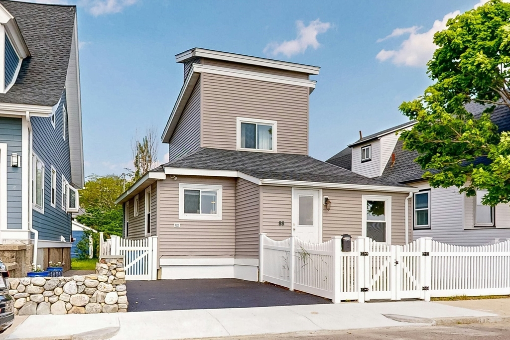 88 Grand View Ave