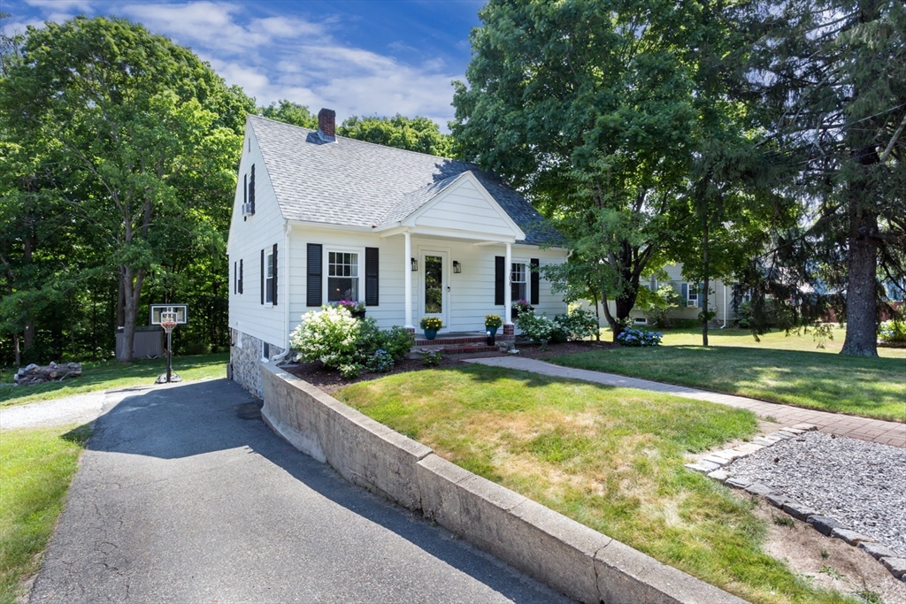 208 S Main St