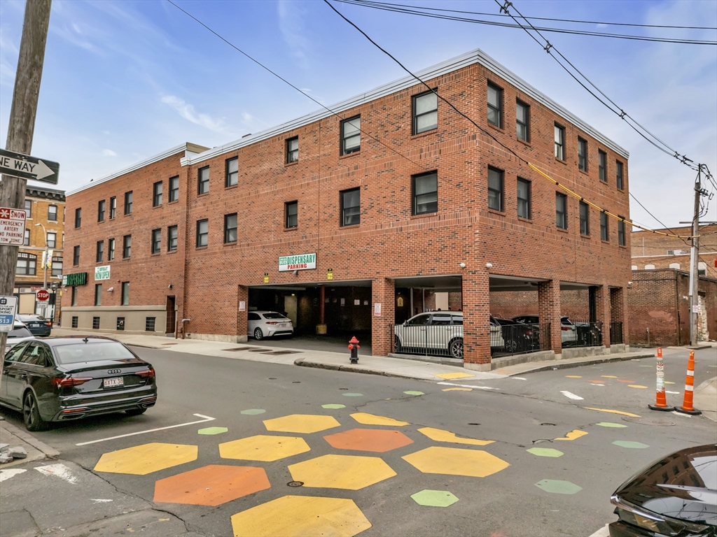 Photo: 267 Broadway, Chelsea, MA