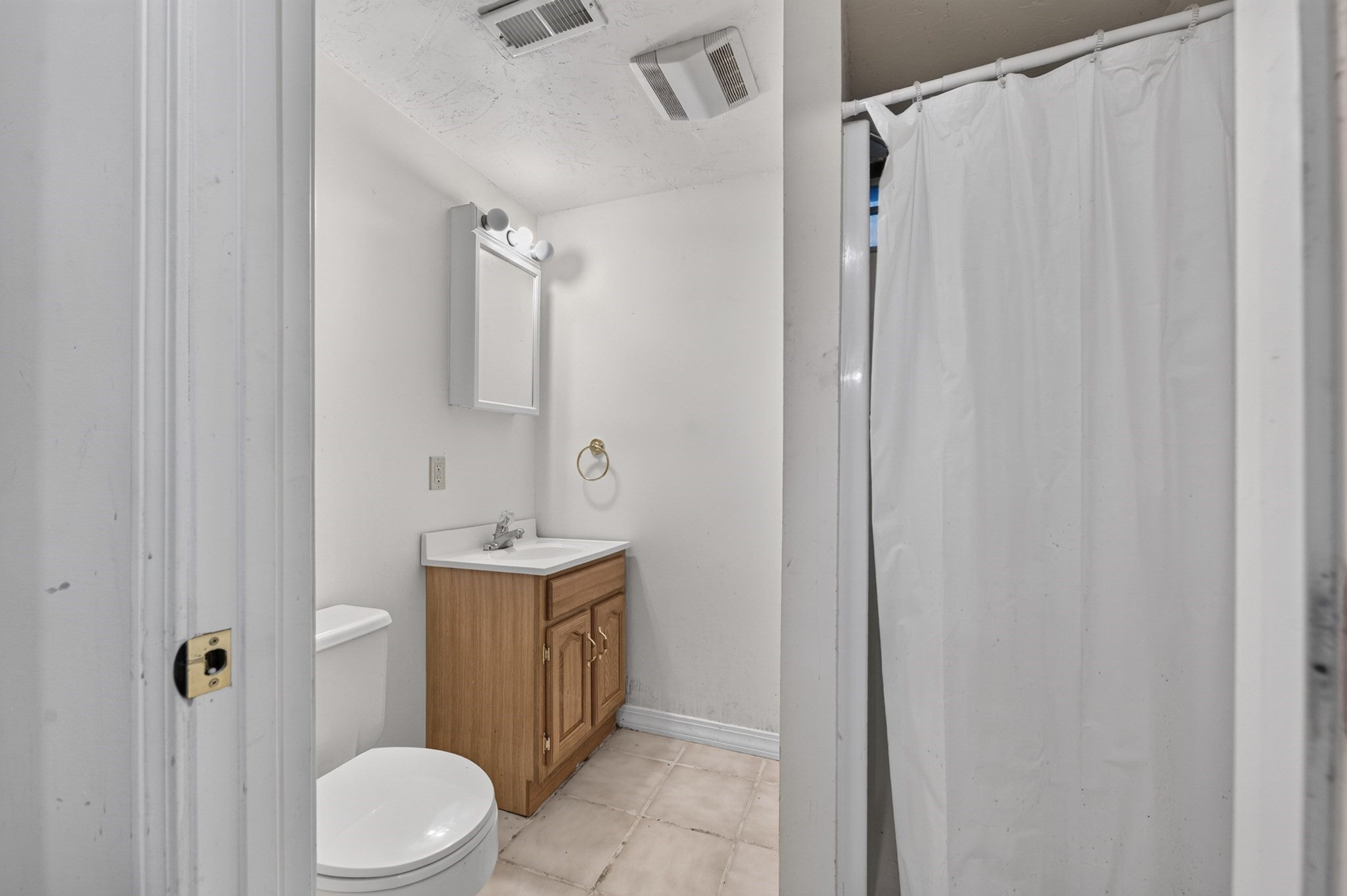 3-A Gates Cir, Worcester, MA, 3-A Gates Cir, Worcester, MA Photo #29