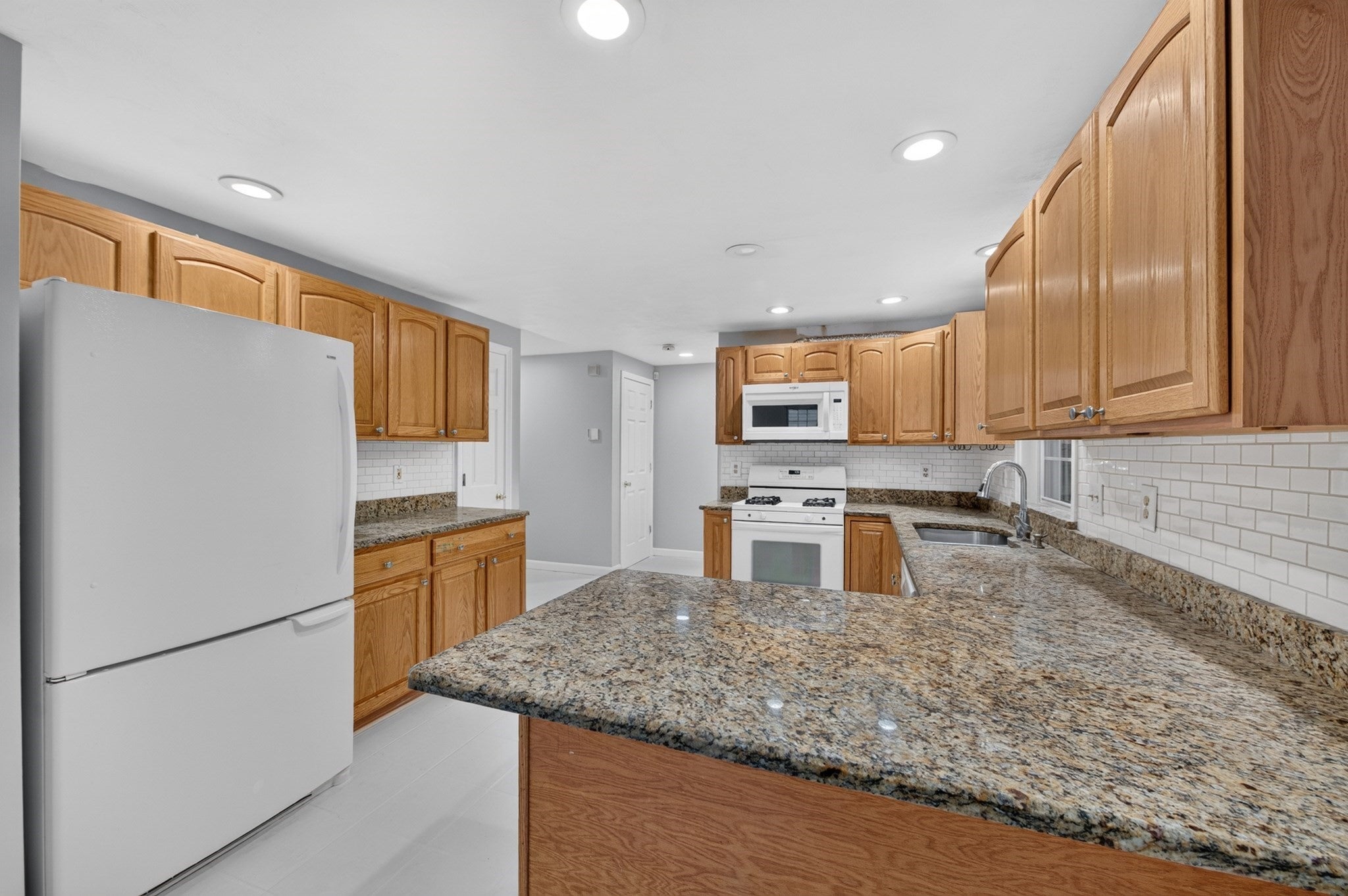 3-A Gates Cir, Worcester, MA, 3-A Gates Cir, Worcester, MA Photo #12