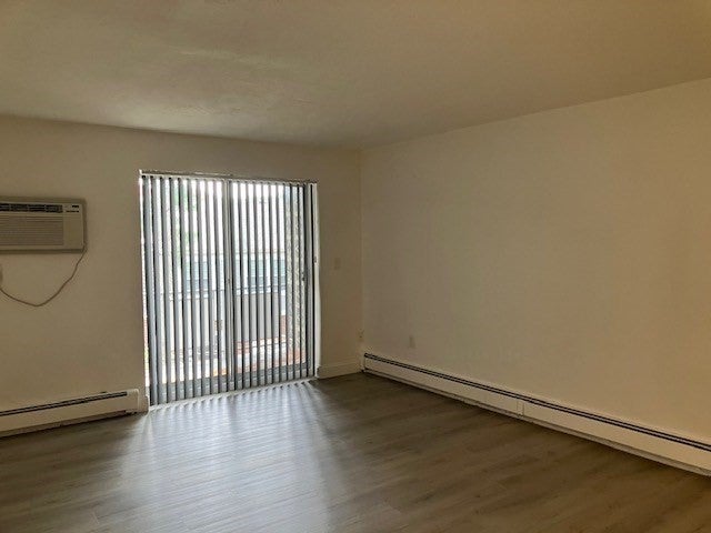 1000 Lexington St 44