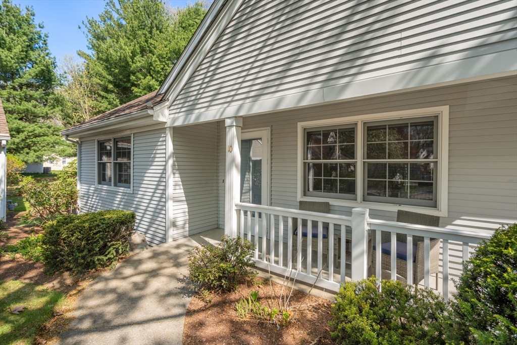 10 Cabot Drive 51