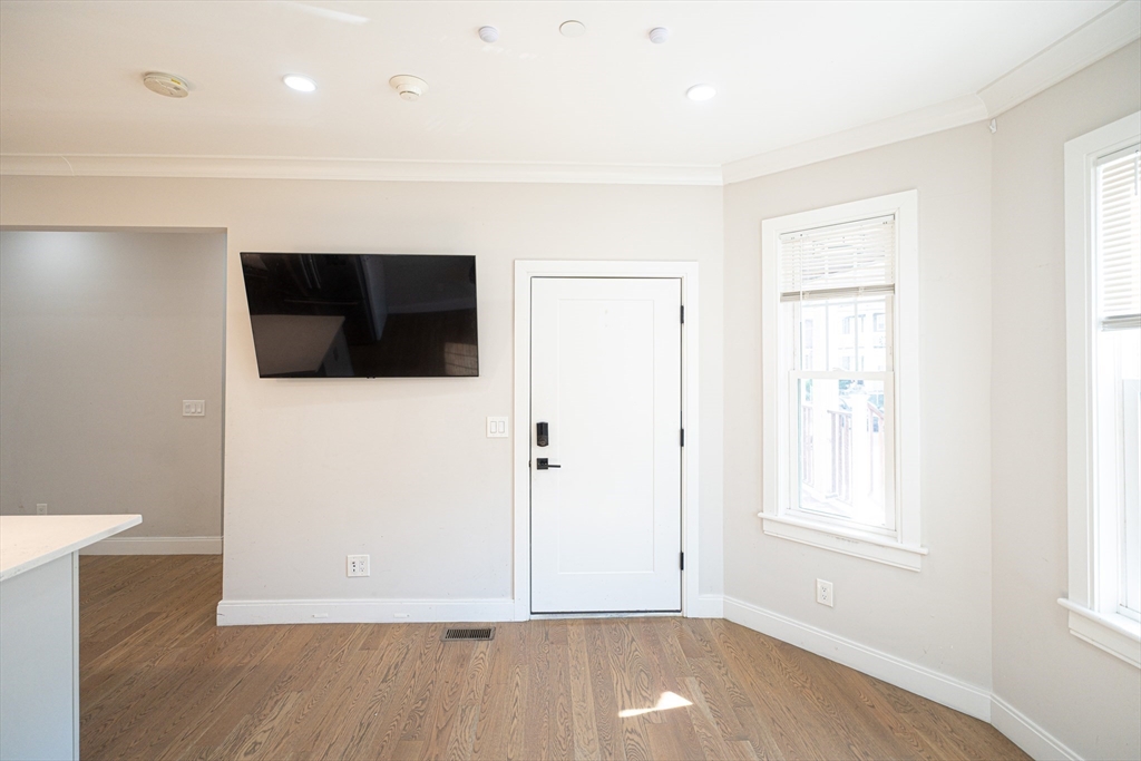 41 Fairbanks St #3, Boston, MA Photo #5
