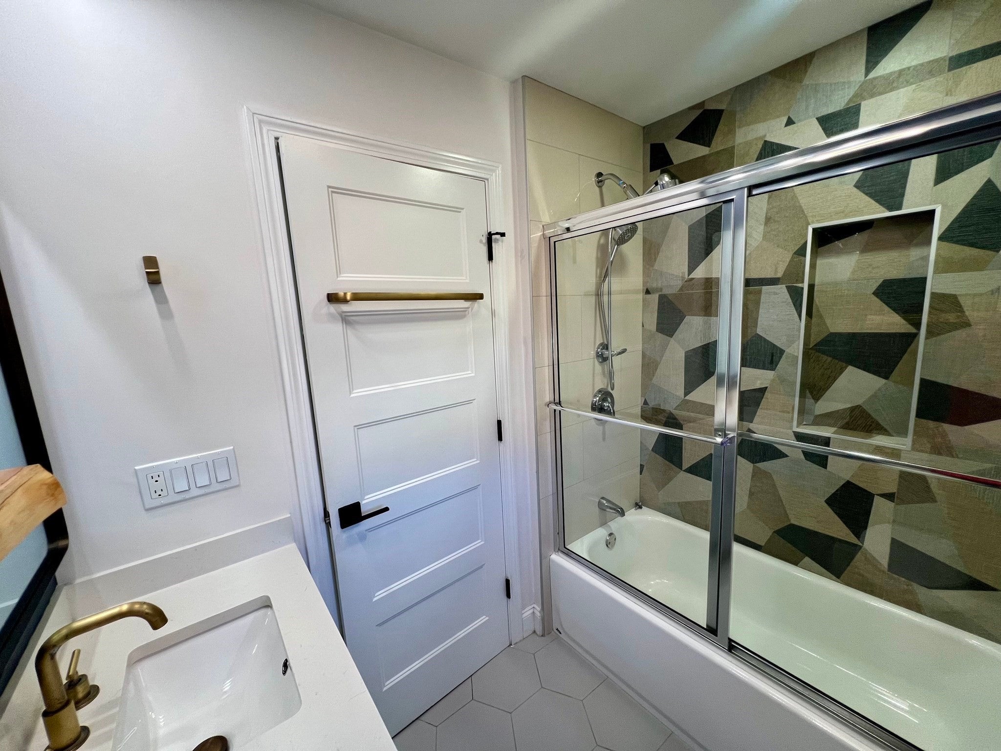 6 Harding Ave #4, Everett, MA, 6 Harding Ave #4, Everett, MA Photo #13