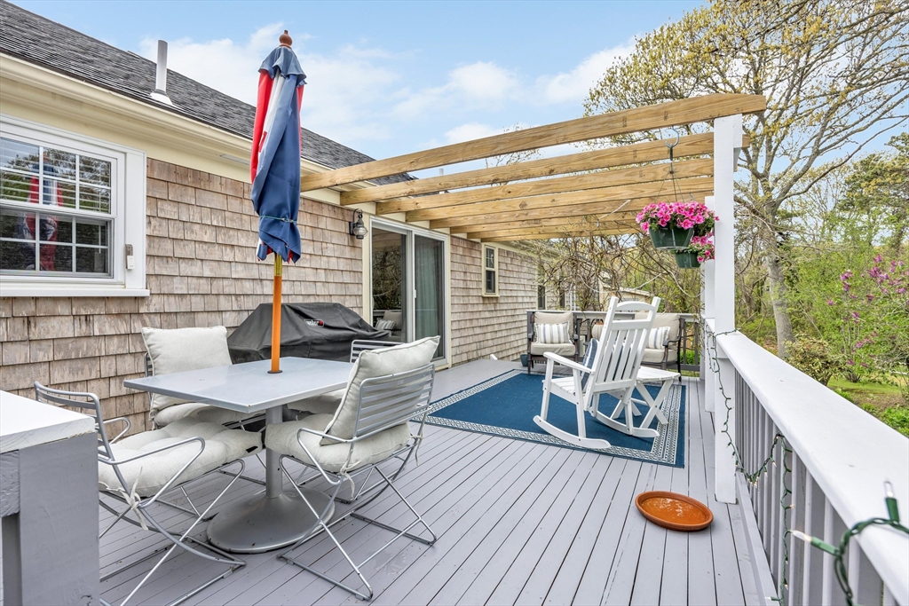 110 White Rock Rd
