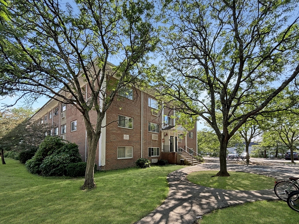 150 2nd St 310