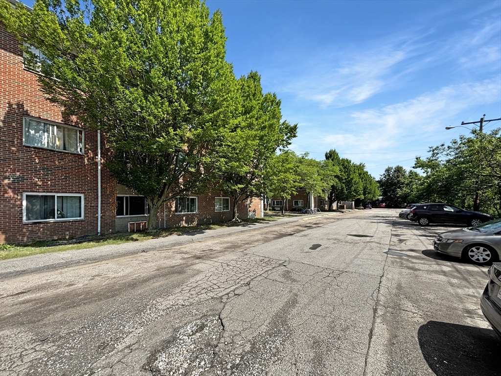 150 2nd St 310