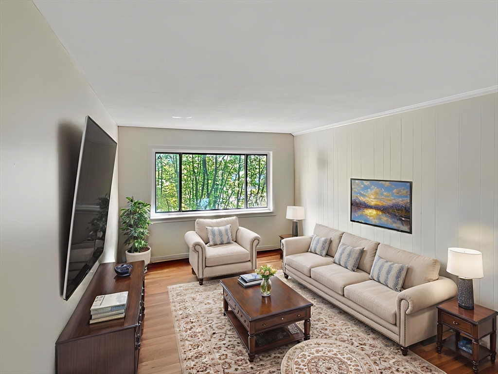 150 2nd St 310