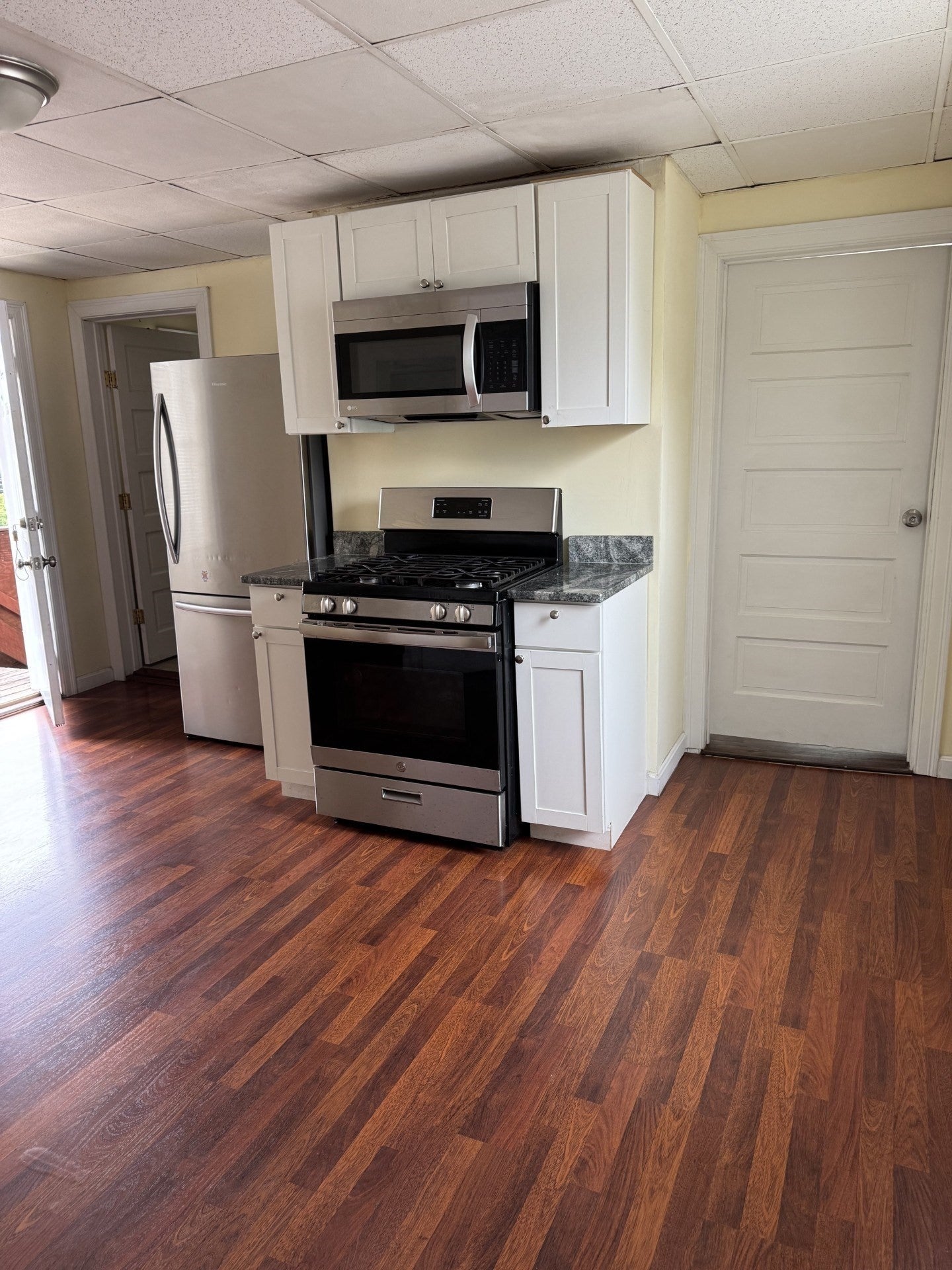 83 Lane St #3, Lowell, MA, 83 Lane St #3, Lowell, MA Photo #3