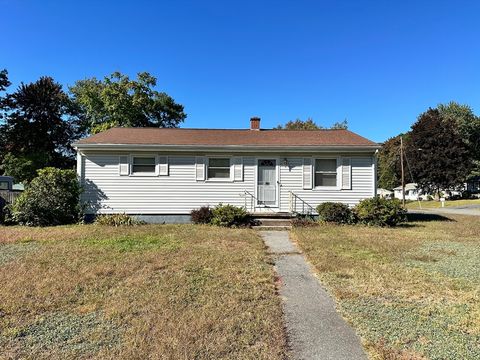 Photo of 331 Newhouse St, Springfield, MA 01118 (MLS # 73439773)