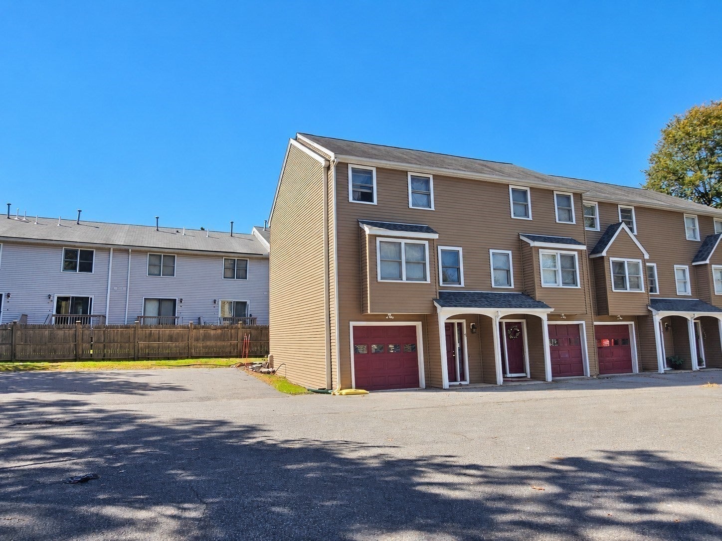 Photo of 20 Angle St, Lowell, MA